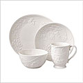 Pfaltzgraff 'Richmond Park' 16-piece Dinnerware Set