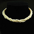 Handmade White Freshwater Pearl Choker Necklace (Thailand)