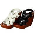 Matiko Women's 'Abril' Wedge Sandals