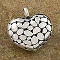 Sterling Silver 'Puffed Heart' Pendant (Thailand)