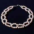 Handmade Pink Pearl Loop Necklace (Thailand)
