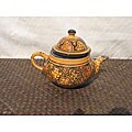 Le Souk Ceramique Honey Design 24-ounce Teapot (Tunisia)