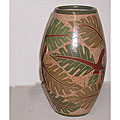 Handmade Philodendron Leaf Vase (Nicaragua)