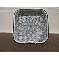 Black Tie Design 12-inch Square Serving Bowl (Tunisia)