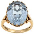 9k Gold Blue Synthetic Glass Estate Cocktail Ring (Size 6.75)