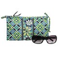Vera Bradley 'Daisy Daisy' Medium Cosmetic Bag