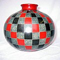 Handmade Three-toned Vase with Squares (Nicaragua)