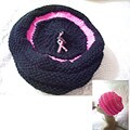 Sara's Aunt in Manhattan 2-color Bubble Hat (USA)