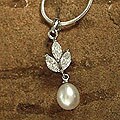 Sterling Silver Pearl 'Snow Blossom' Necklace (India) (6 mm)