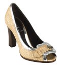 Woman's designer shoe Woman's designer shoe